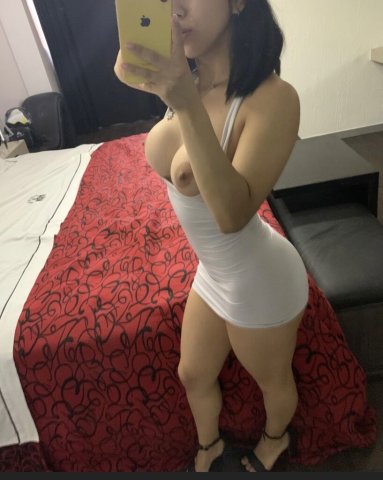 Latina escort (22) in Indianapolis — private, discreet - 1
