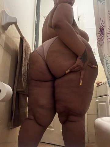 In-Call Fun (28) — Bronx Female Escort with Pegging & Handjobs - 1