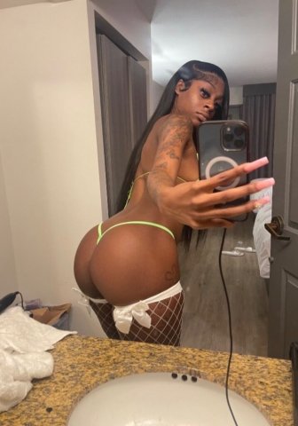 Indianapolis Incall/Outcall Female Escort — Big Ass & Deepthroat Service - 1