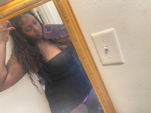 Chocolate  Female Escort — Outcalls Available - 1