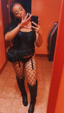 New on the scene (23) — Outcalls available with deposit - 1