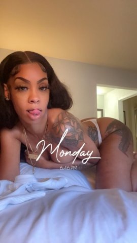 Layla Petite Tiktok | South Jersey Female Escort - 1