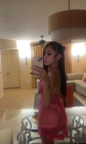 Inland Empire, CA Snack-Size Female Escort — VIP Incall - 1