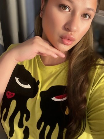 Anchorage White Latina Female Escort — Slim Thick, Pink Tits Detail (23) - 1