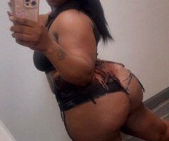 Mocha  (25) — High-end East Bay Escort, Curvy & Naughty - Image 2