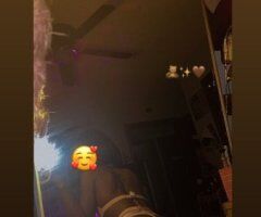 Milwaukee escorts - Milwaukee Female Escort — Slim & Soft, Slim Thick