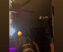 Milwaukee Female Escort — Slim & Soft, Slim Thick - Image 5