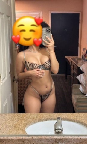Indianapolis Female Escort — Incall, Outcall, and Car Fun - 1