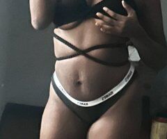 Baton Rouge escorts - Baton Rouge Female Escort — deep throat, massages, couples sessions