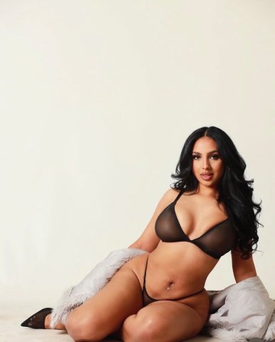 Concord Female Escort — Facetime Shows, Text Rates, Incalls & Outcalls - 1
