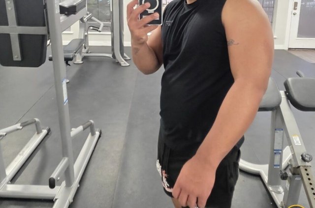 Hola me llamo Javier Disponible - 1