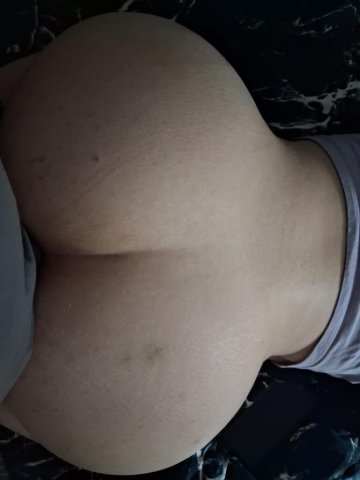 Slim Thick White Girl (28) — No Hosting - 1