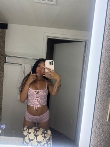 El Paso 24-Year Female Escort — Incall/Outcall + Hotel Fun - 1