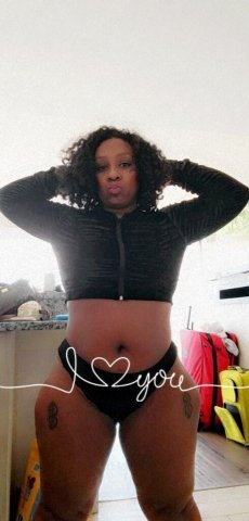 Tupelo Female Escort — thick mami, outcalls OK, Spanish - 1