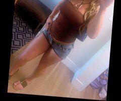 Des Moines escorts - Des Moines Female Escort — Discreet Snap Bookings