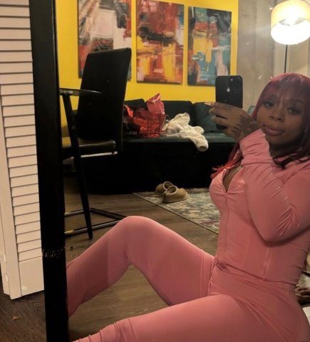 Minneapolis/ St. Paul In-Call Escort — New Pics, Young & Petite, Discreet/Professional - 1