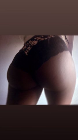 Cleveland Female Escort — Incalls, Cash & Apple Pay Only - 1