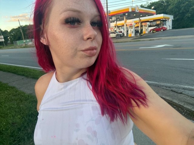 Discreet Female Escort in Clarksville, TN — Private 100 qv & 200 hr Special - 1