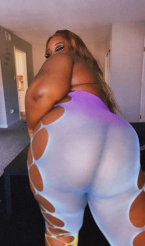 Haywood Mall — Sloppy Dick Eating, Wet Squirting & Pussy Nympho - 1