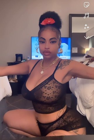 Gadsden AL Sweet Golden Female Escort — hygiene-first, discreet Saturday fun - 1