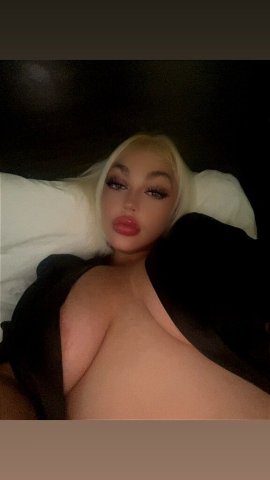 Fullerton, CA Blonde Escort — private in-call dates - 1