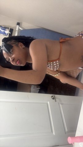 Modesto CA Outcall & Cardate — Melodie, 5’2” 140 lbs - 1