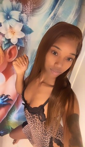 Ventura Female Escort — Outcalls Only - 1