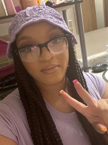 Appleton, Wisconsin Female Escort — 24/7 Hosting - 1