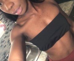 Slim (20) — Mobile Independent Female Escort - Image 3