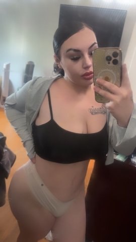 Pretty Young Italian Female Escort in San Francisco (No Bare, Condom) - 1
