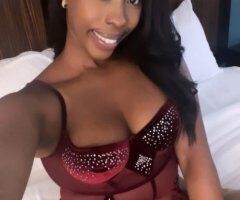 Seattle escorts - Lynnwood Girl Next Door — Chocolate Pleasures, Snapchat & FaceTime