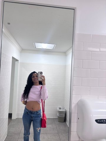 Greenville SC Female Escort — petite brownskin, toys, OF content - 1