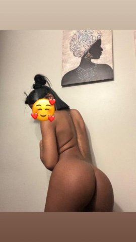 Milwaukee Female Escort — outcalls & cardates, cash only - 1