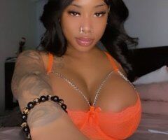 Salt Lake City escorts - Sienna (5'1) Curvy Female Escort — Outcall Only