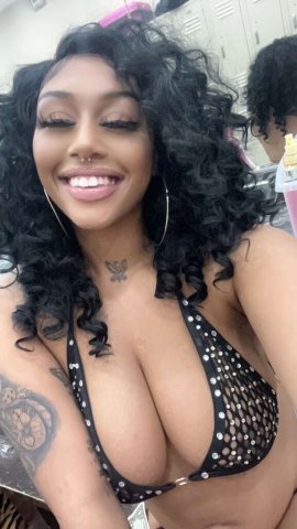Anna (McKinney/Melissa) Incall Busty Beauty — GFE/DATY & Fetish-Friendly - 1