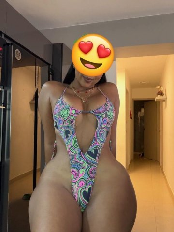 Angela, escort latina — servicios vaginal y oral, posiciones - 1