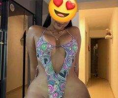 Dallas escorts - Angela, escort latina — servicios vaginal y oral, posiciones