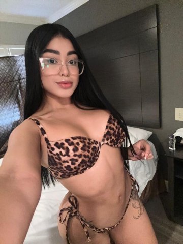 Paola — Manassas VA Female Escort - 1