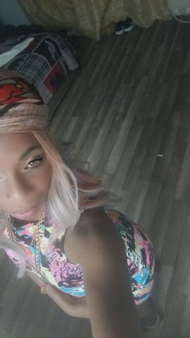 Palmdale/Lancaster CA Female Escort — outcall tonight + incall deals - 1