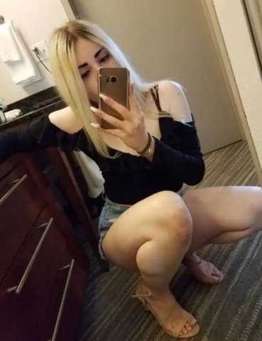 DMV Female Escort — In/Out Calls, Meet-Ups & OnlyFans - 1