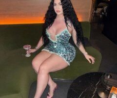 Richmond Upscale Curvy Bombshell Escort — Emy Banks - Image 4