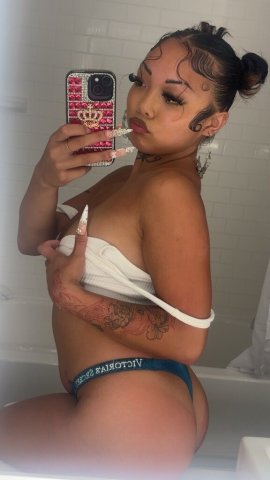 Lynn Baby “Big Lips” Vietnamese Escort (Norfolk) — outcalls, incalls, day dates/overnights - 1