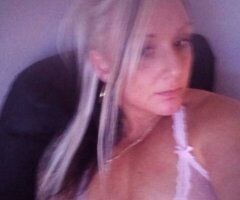 St. Louis escorts - St. Louis Female Escort — Services tailored to what you want