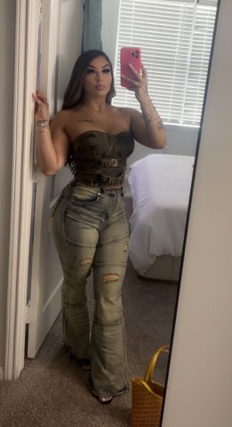 Discreet Upscale Gentlemen Only — Galveston Massages Available - 1