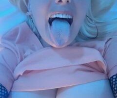 St. Louis escorts - St. Louis Thick White Girl for BBBJ — Discreet Content Purchase
