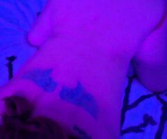 Tulsa, Oklahoma Female Escort — massage, nails & hair styling - Image 2