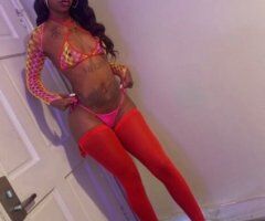 Norfolk escorts - Outcall Only  Petite Sexy & Slim TikTok-style — FaceTime shows