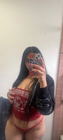 San Jose, California Latina Mommy Escort — Thick Curvy - 1