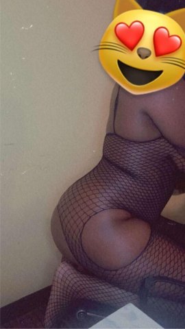 Chocolate-themed adult incall—curvy sweetheart vibes, discreet service (no GFE) - 1
