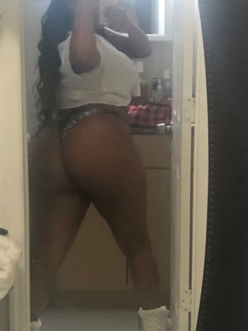 Fort Worth Chocolate-Inspired In-Call Sweet & Curvy Escort - 1